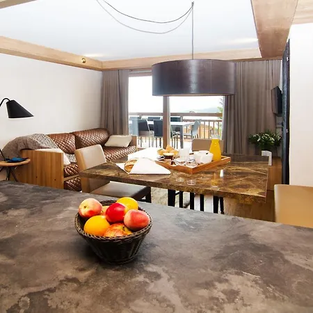 Apartmanhotel Village Les Armaillis 4*